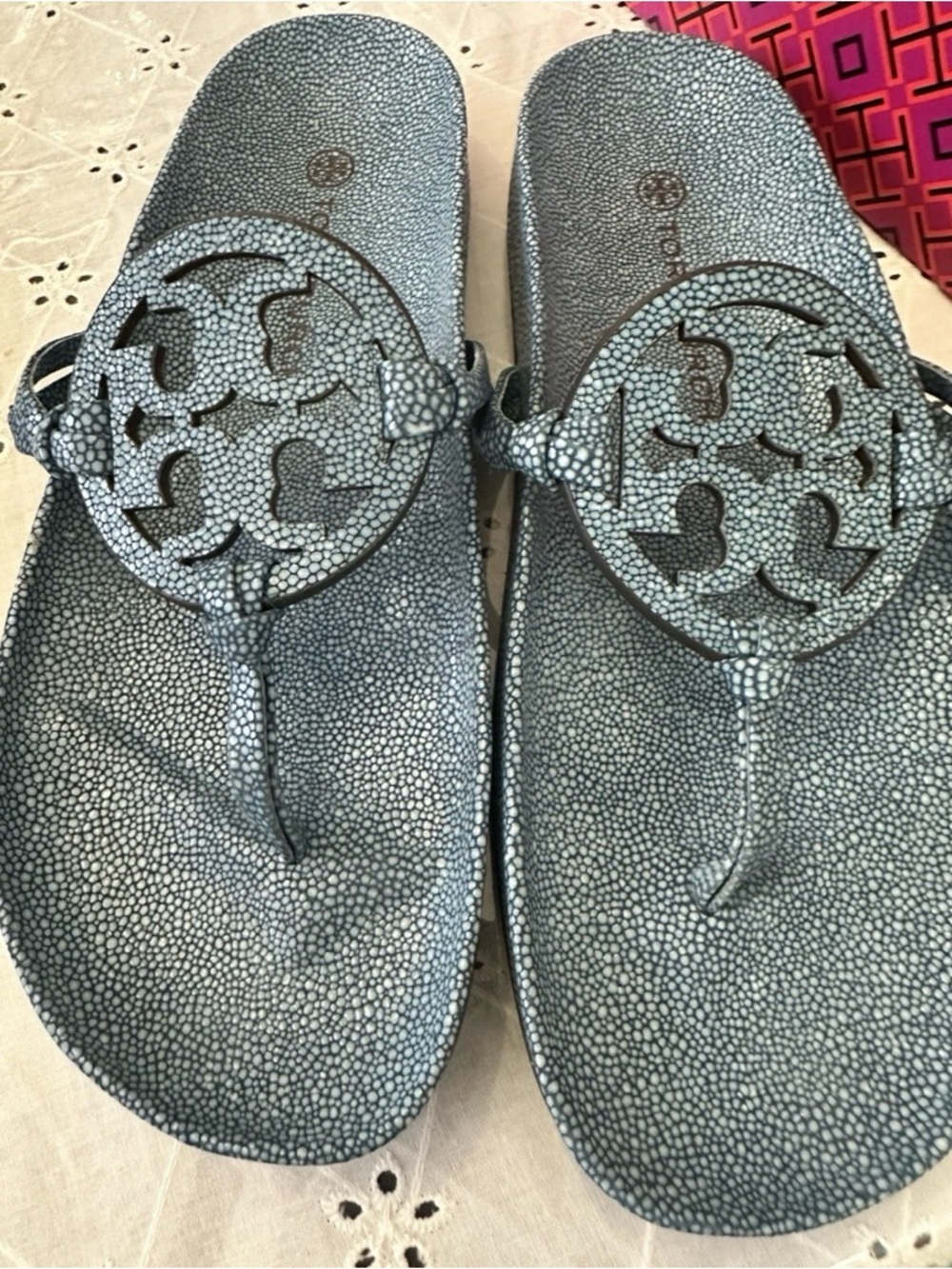 Tory Burch Sea Wind Miller Cloud Leather Thong SandalsComfort Straps US 9.5